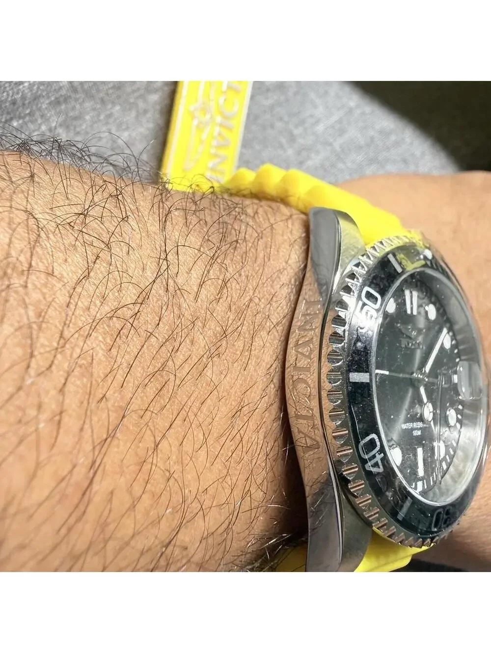 Invicta Pro Diver Shark Men's Watch - 43mm. Yellow (47163)